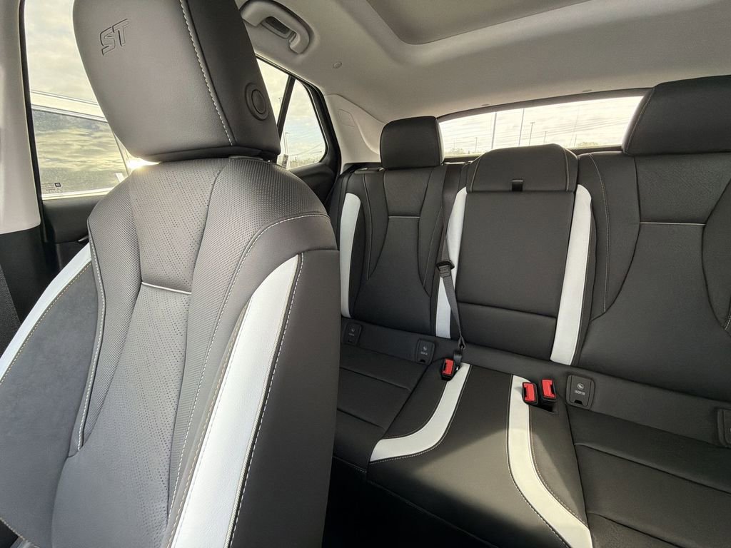 New 2026 Buick Envision Sport Touring image 11