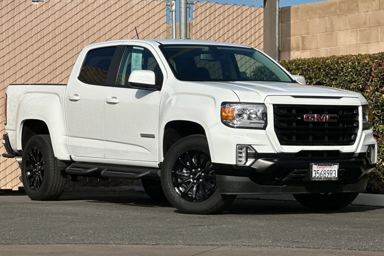 Used 2022 GMC Canyon Elevation w/ Elevation Premium Package image 2