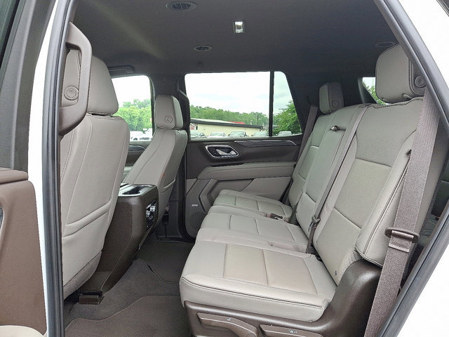 Used 2024 GMC Yukon SLT image 11