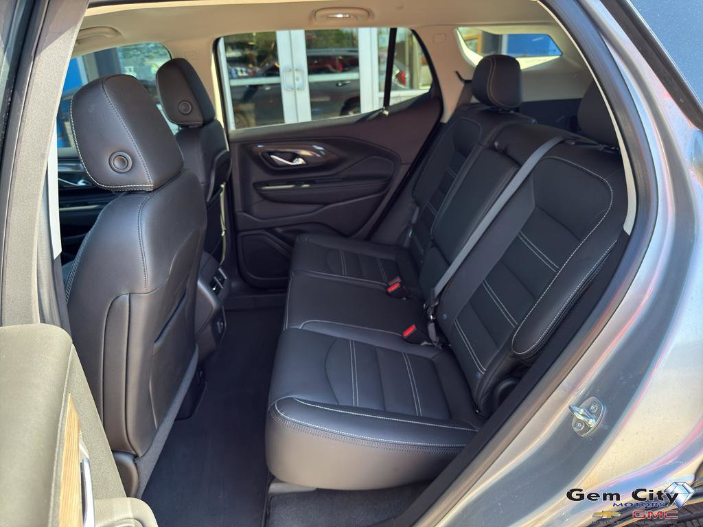Used 2023 GMC Terrain Denali image 14