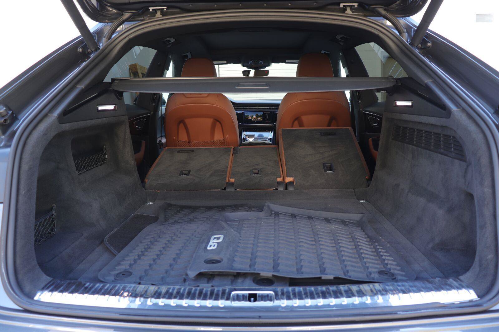 Used 2019 Audi Q8 Premium w/ Convenience Package AWD/4WD image 15