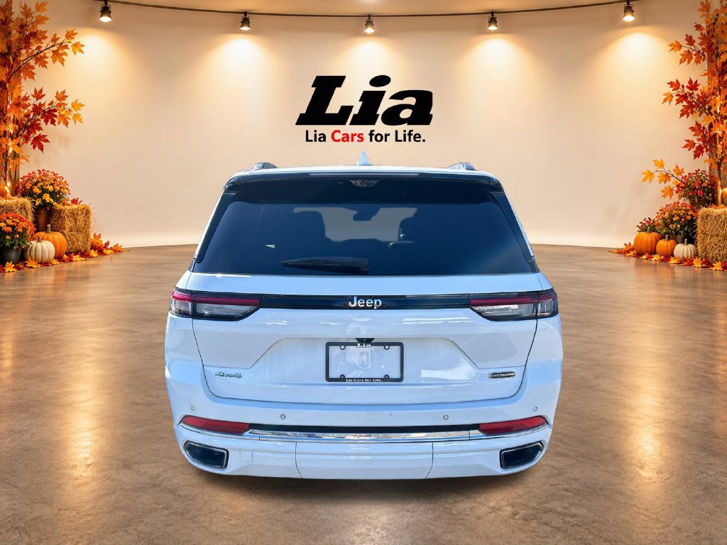 Certified 2023 Jeep Grand Cherokee Overland w/ Luxury Tech Group IV AWD/4WD image 5