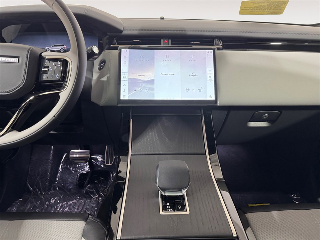 New 2026 Land Rover Range Rover Velar Dynamic SE image 11