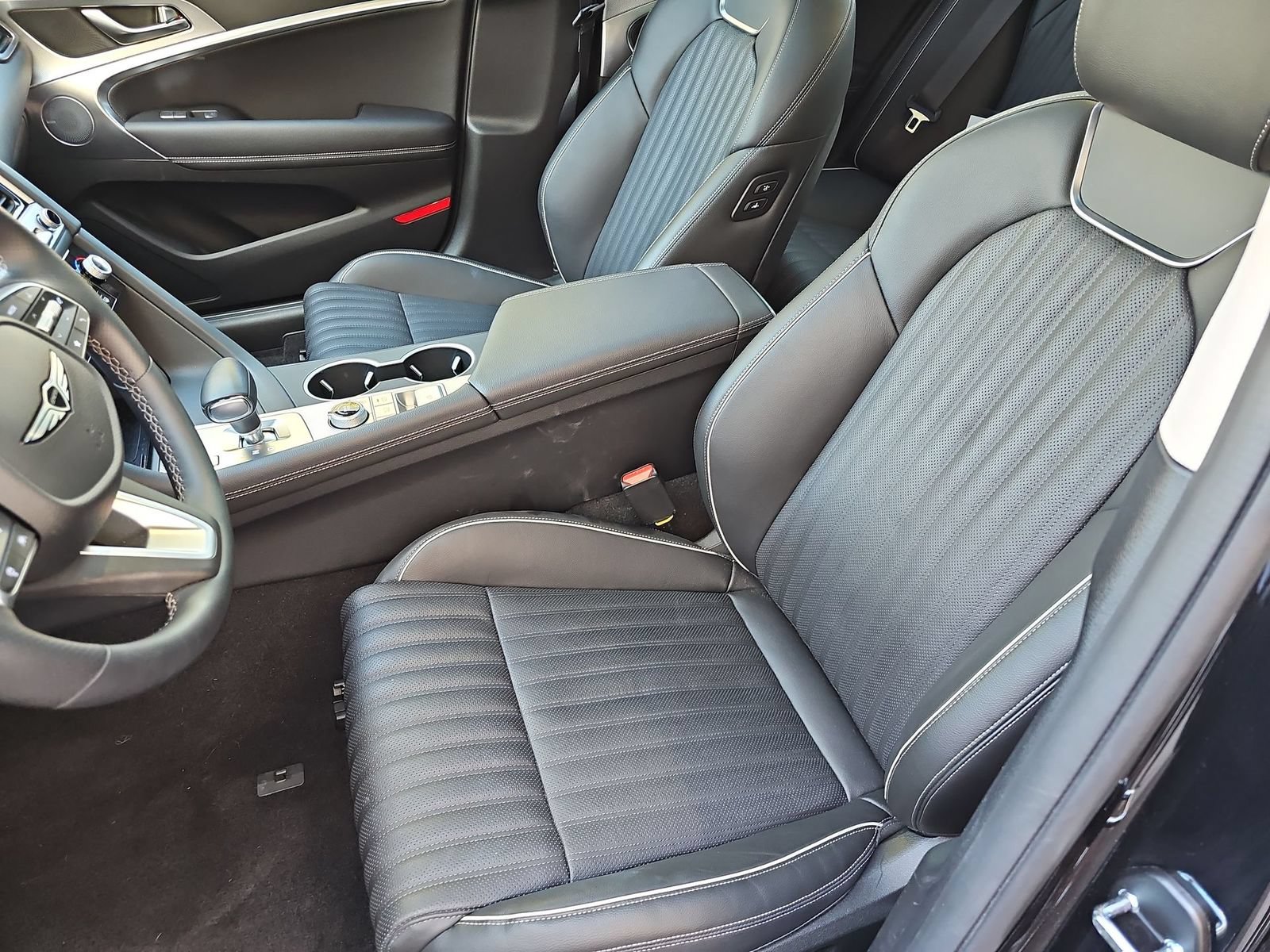 Certified 2026 Genesis G70 2.5T Prestige RWD image 15