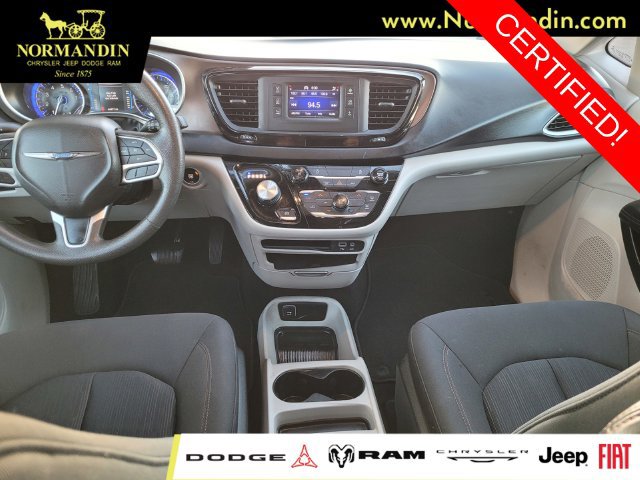 Certified 2017 Chrysler Pacifica LX FWD image 6