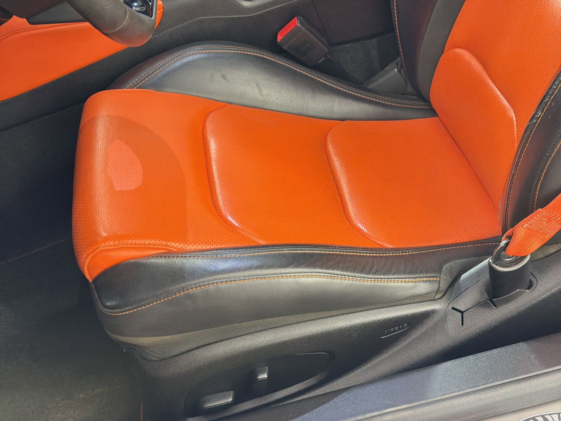 Used 2018 Chevrolet Camaro SS w/ Hot Wheels Edition image 14