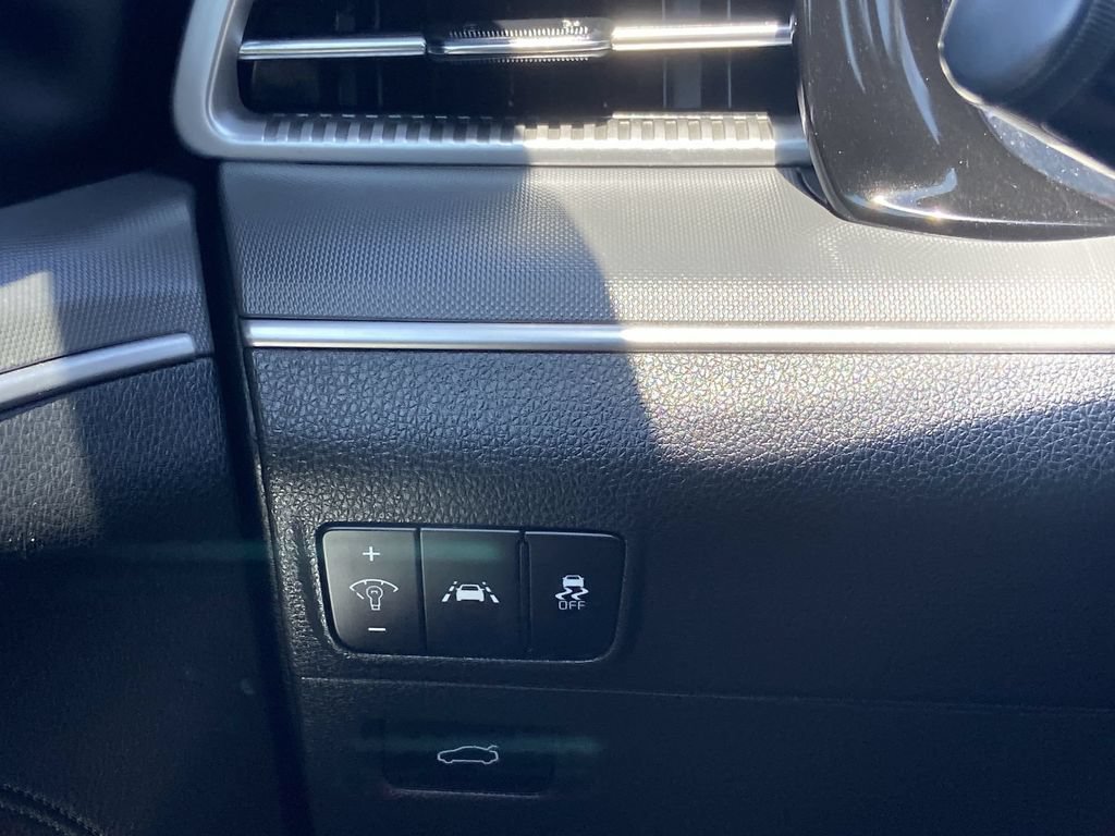 Used 2022 Kia K5 LXS FWD image 13