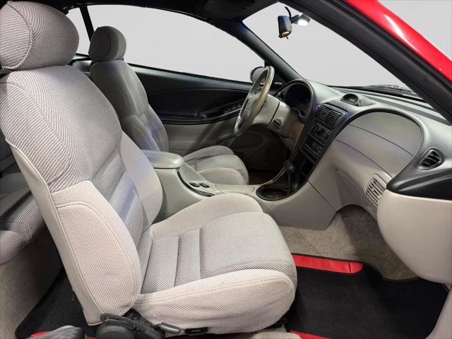Used 1996 Ford Mustang GT RWD image 14