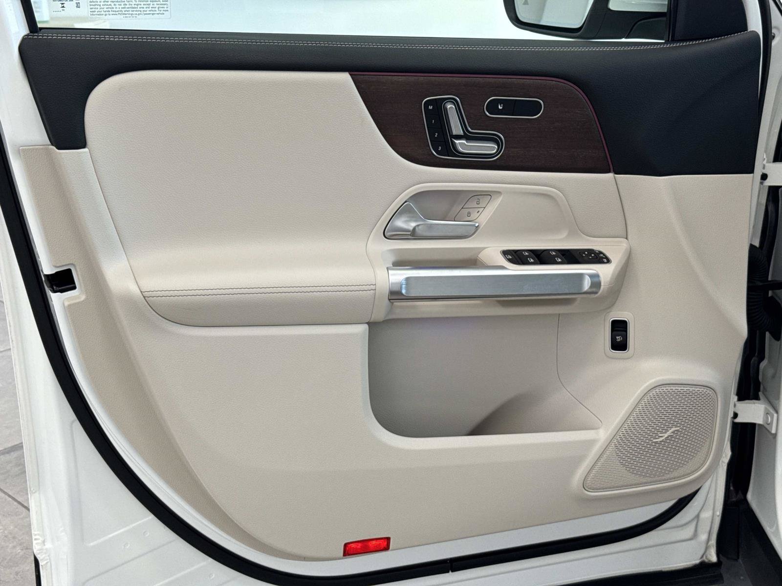 Certified 2023 Mercedes-Benz EQB 300 4MATIC image 10