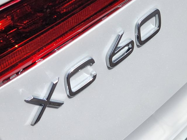 New 2026 Volvo XC60 T8 Plus w/ Climate Package PRO AWD/4WD image 16