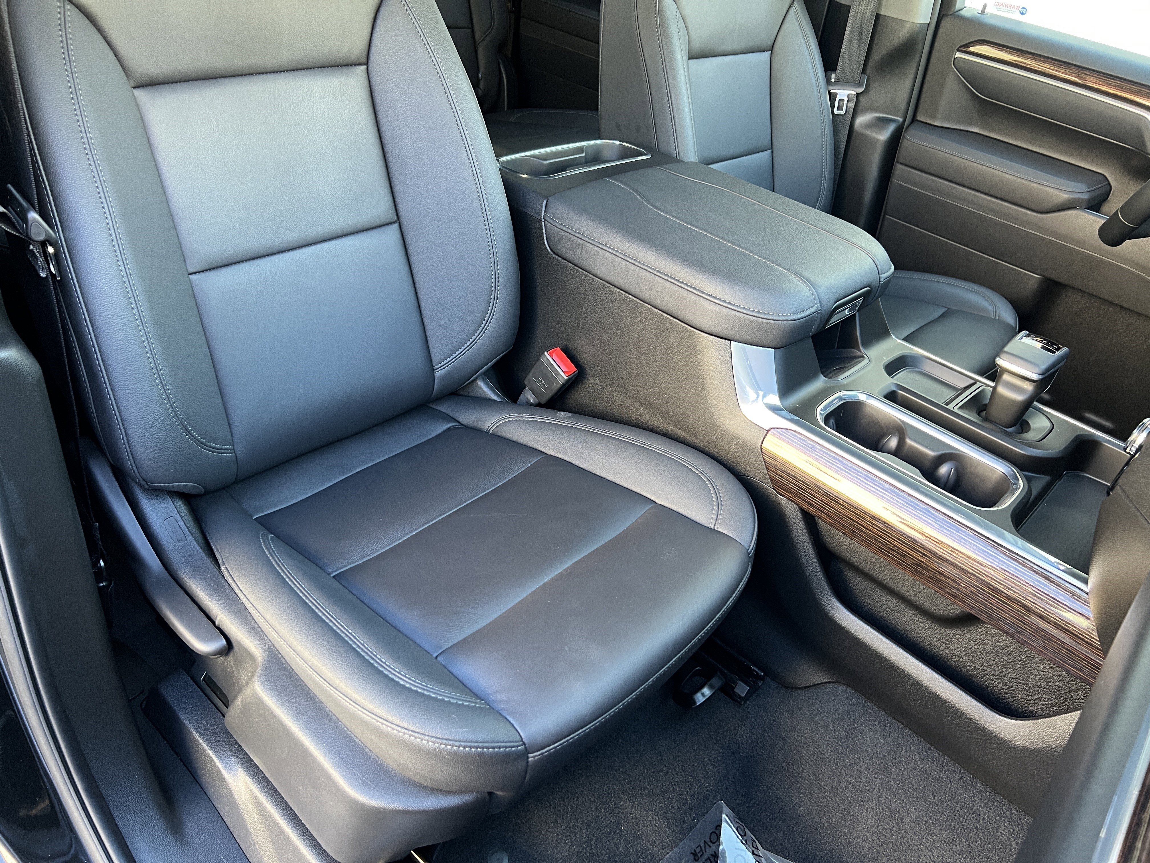 Used 2025 GMC Sierra 1500 Elevation w/ Elevation Premium Package AWD/4WD image 21