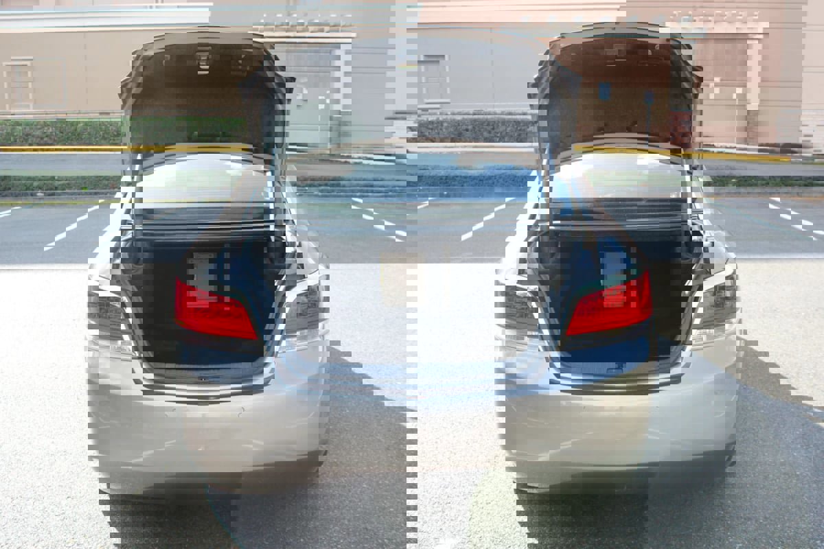 Used 2010 Buick LaCrosse CXL w/ Luxury Package FWD image 25