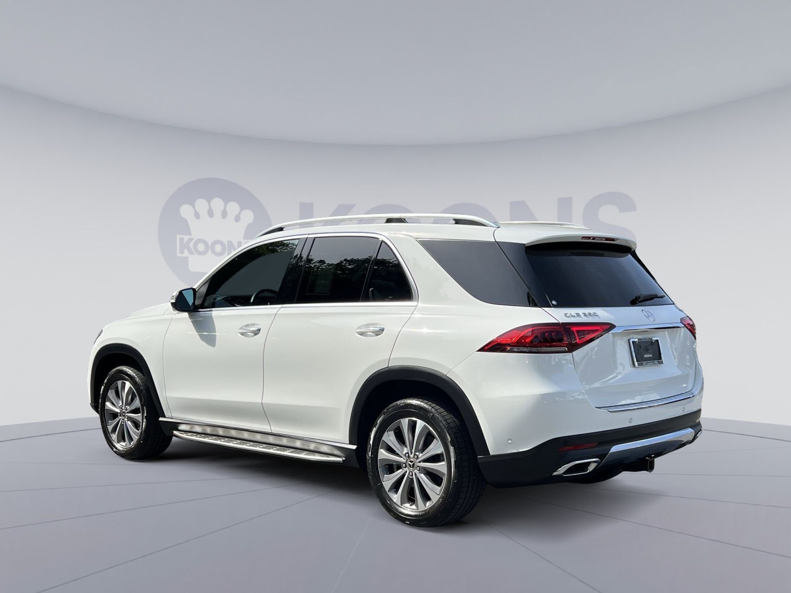 Certified 2022 Mercedes-Benz GLE 350 4MATIC w/ Premium Package image 8