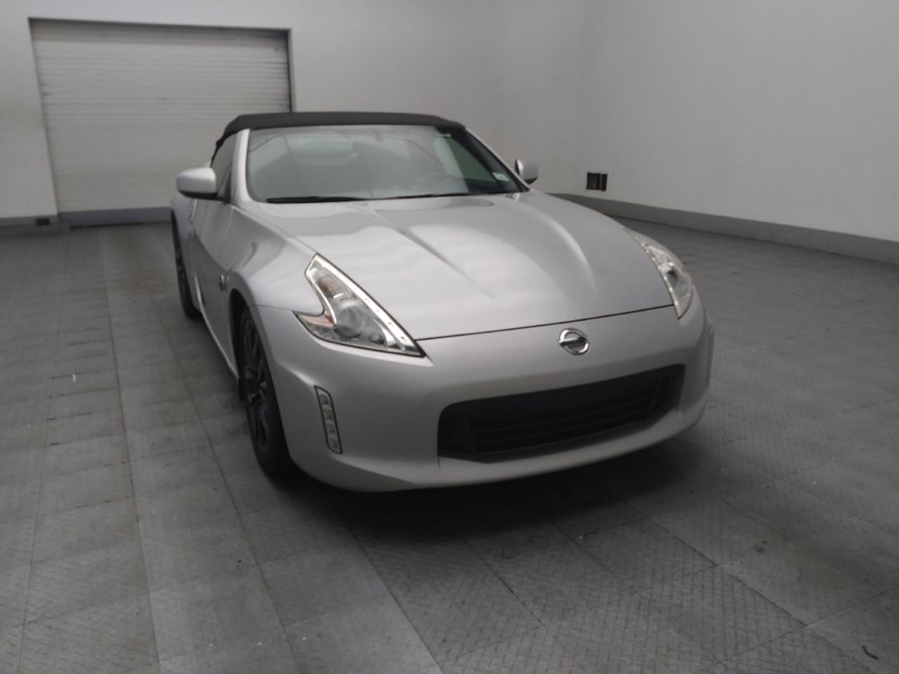Used 2016 Nissan 370Z Roadster RWD image 13