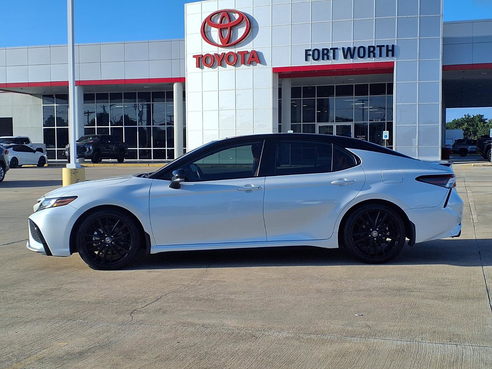 Used 2023 Toyota Camry XSE w/ Navigation Package FWD image 6