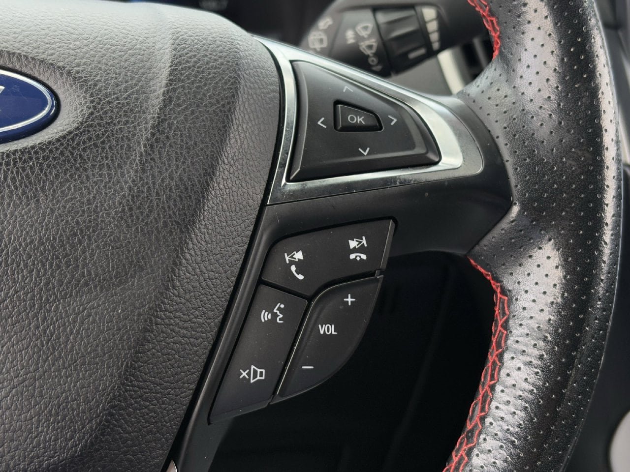 Used 2023 Ford Edge ST-Line AWD/4WD image 16