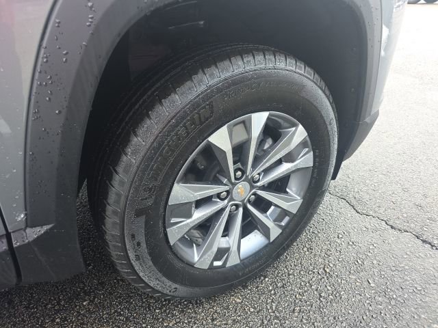 New 2026 Chevrolet Equinox LT w/ Convenience Package II AWD/4WD image 7