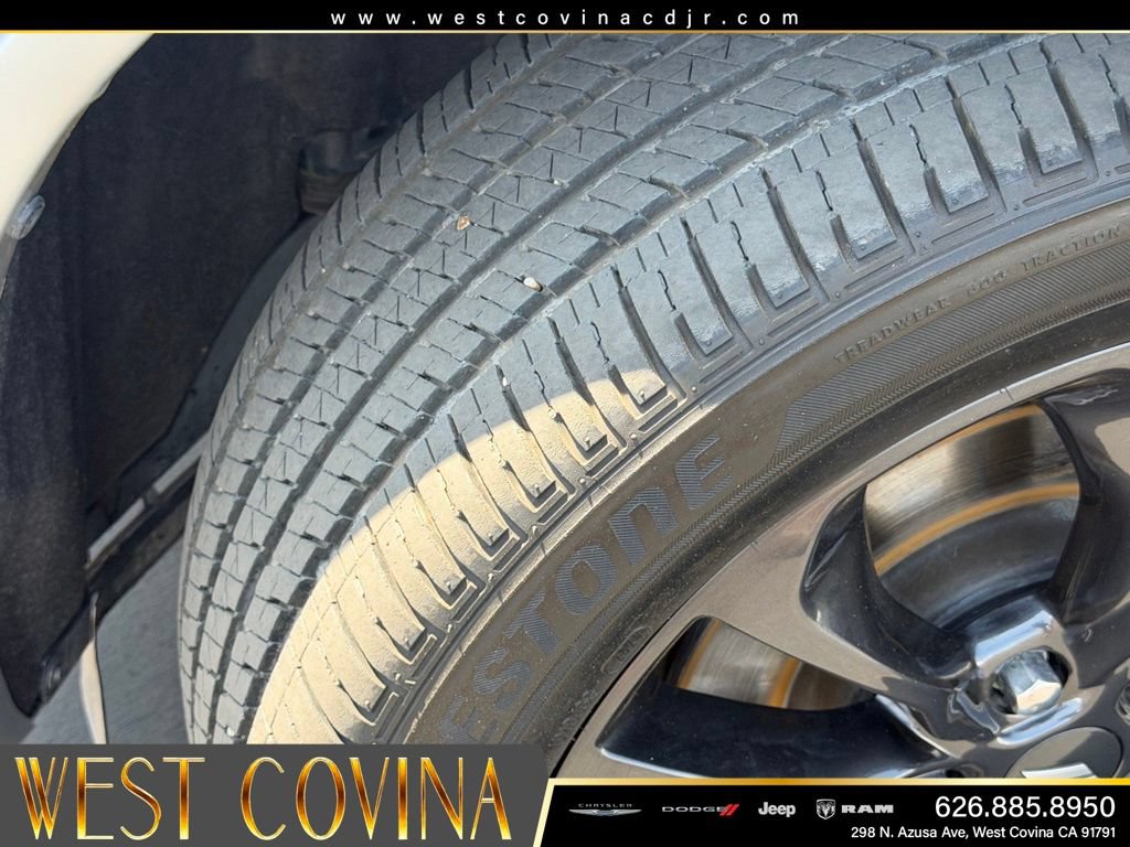 Used 2024 Dodge Durango GT w/ Blacktop Package AWD/4WD image 19
