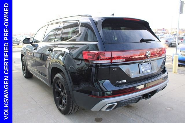 Used 2025 Volkswagen Atlas Peak Edition SE image 4