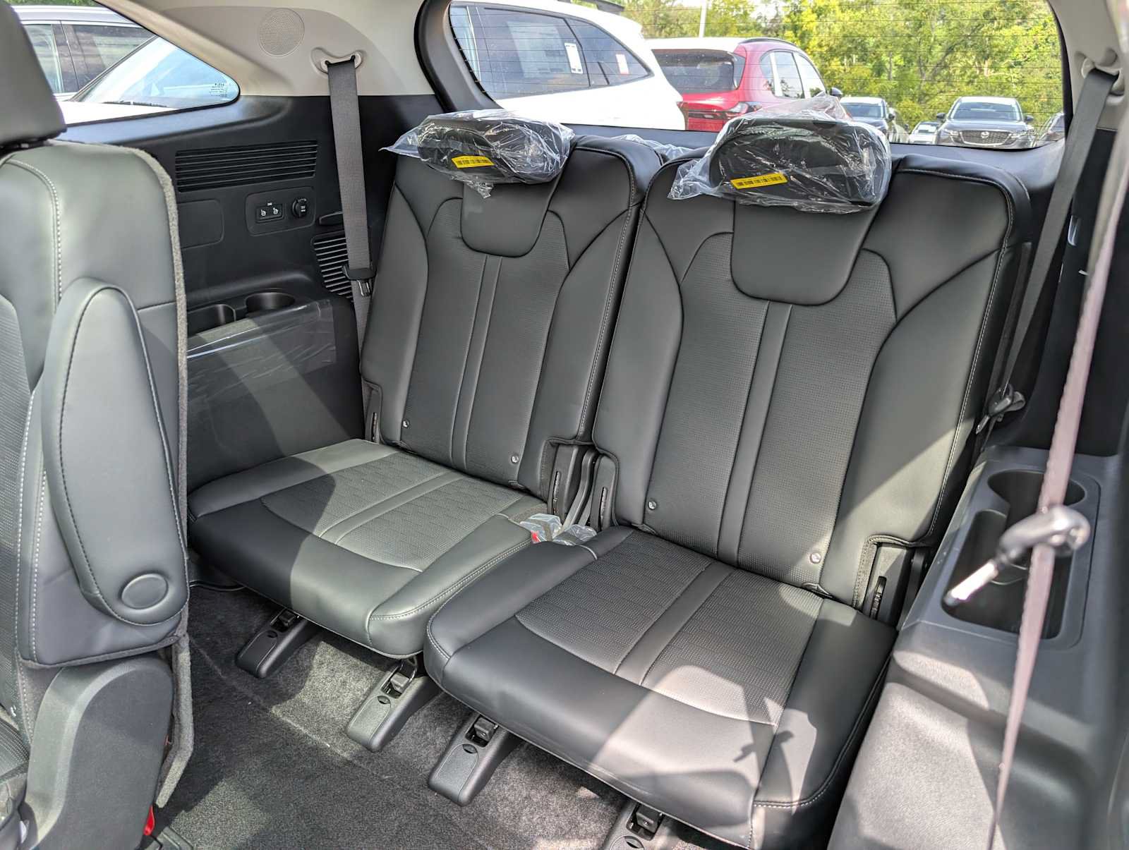 New 2026 Kia Sorento EX AWD/4WD image 17