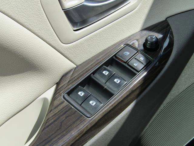 Used 2020 Toyota Sienna XLE image 19