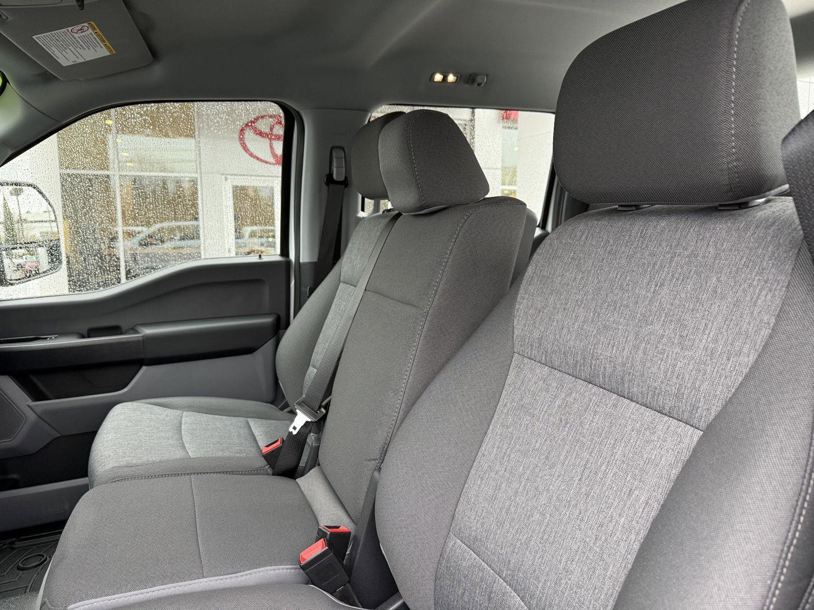 Used 2025 Ford F250 XL w/ XL Chrome Package image 18