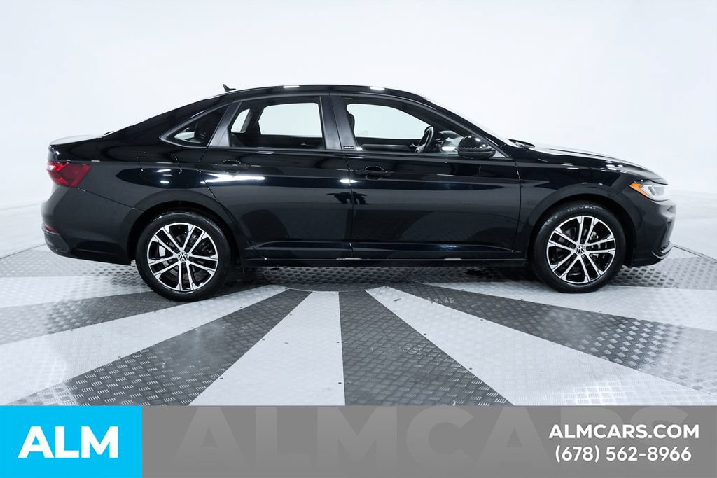 Used 2025 Volkswagen Jetta Sport FWD image 8