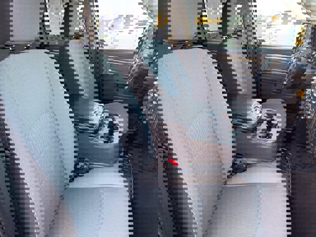 Used 2022 RAM 1500 Classic SLT image 25