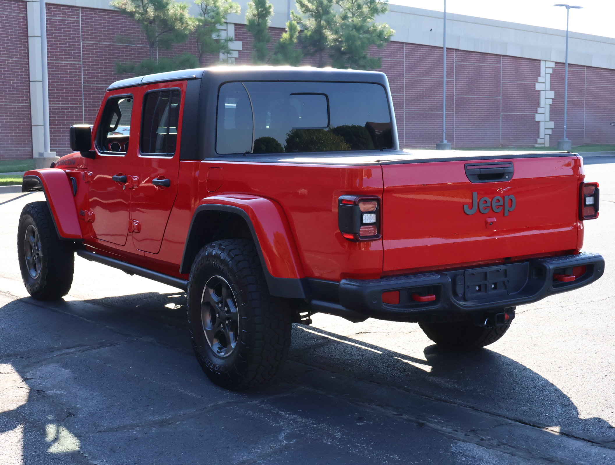 Used 2020 Jeep Gladiator Rubicon image 7