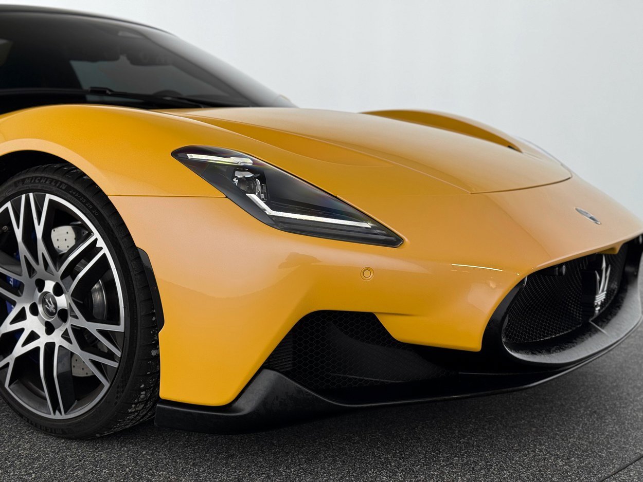 Used 2023 Maserati MC20 Spyder image 47