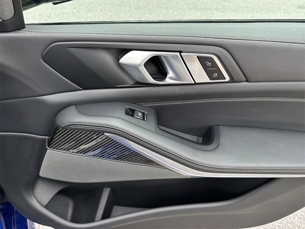 Used 2026 BMW X5 M60i image 45