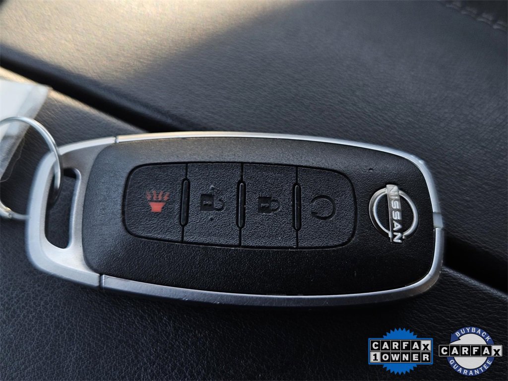 Used 2023 Nissan Rogue SV image 33