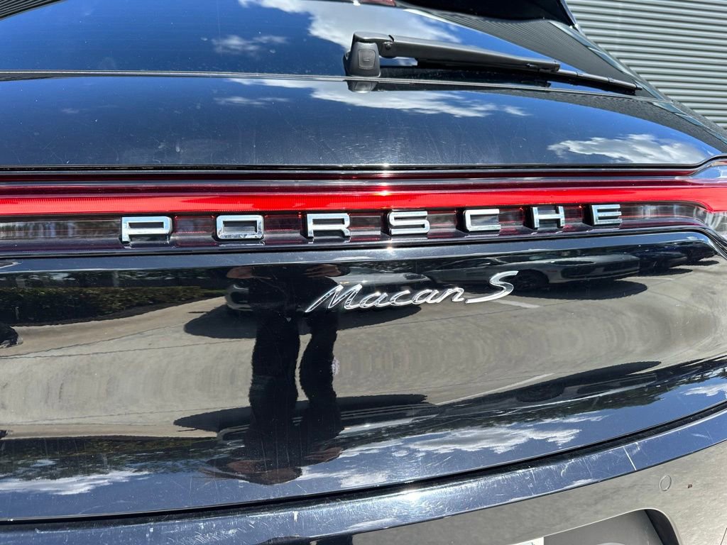 Certified 2021 Porsche Macan S AWD/4WD image 14