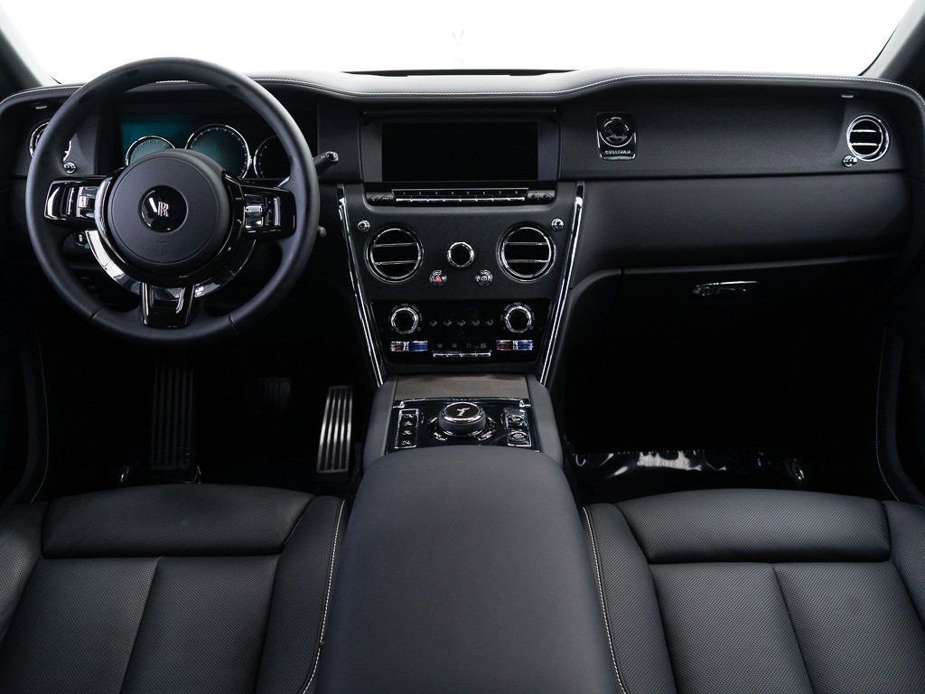 Certified 2024 Rolls-Royce Cullinan image 33