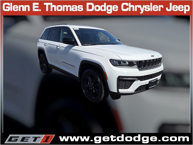 New 2027 Jeep Grand Cherokee Limited RWD image 1
