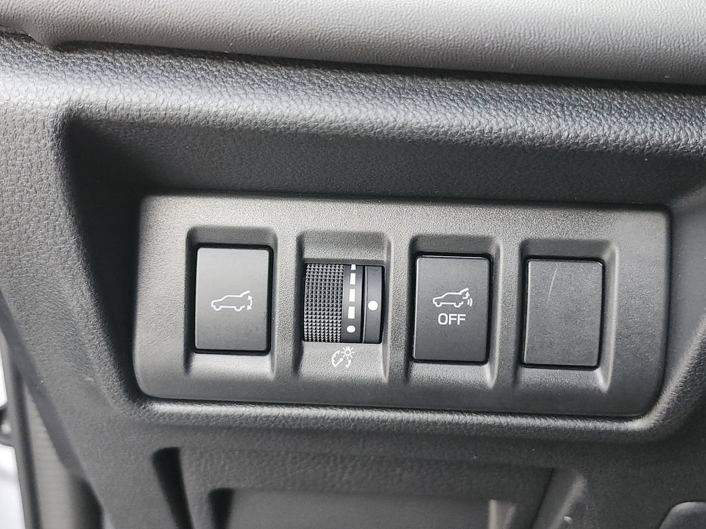Used 2025 Subaru Outback Onyx Edition AWD/4WD image 25