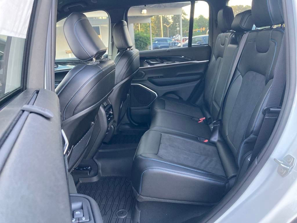 New 2024 Jeep Grand Cherokee Trailhawk w/ Advanced Protech Group II image 25