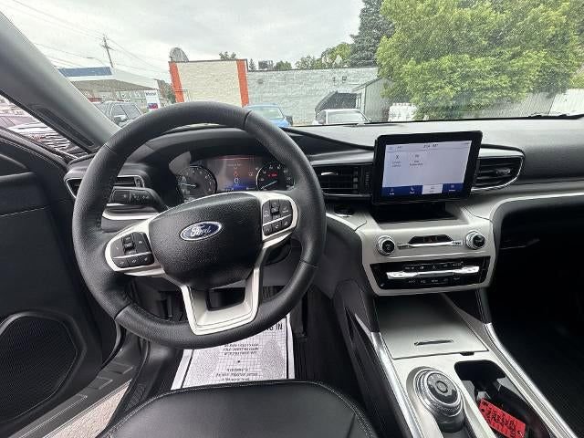 Used 2024 Ford Explorer XLT w/ Equipment Group 202A image 11