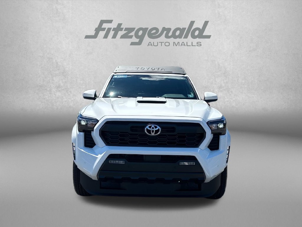Used 2024 Toyota Tacoma TRD Sport w/ TRD Sport Upgrade Package AWD/4WD image 2