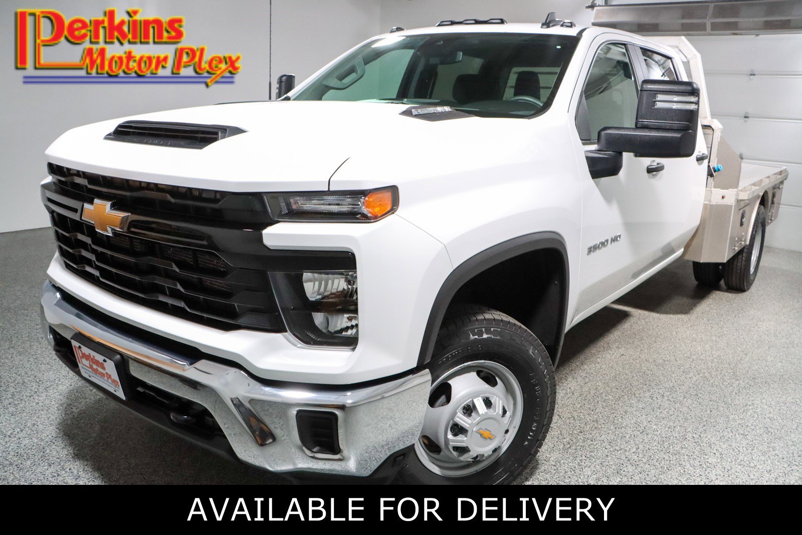 Used 2025 Chevrolet Silverado 3500 W/T w/ WT Convenience Package AWD/4WD image 1