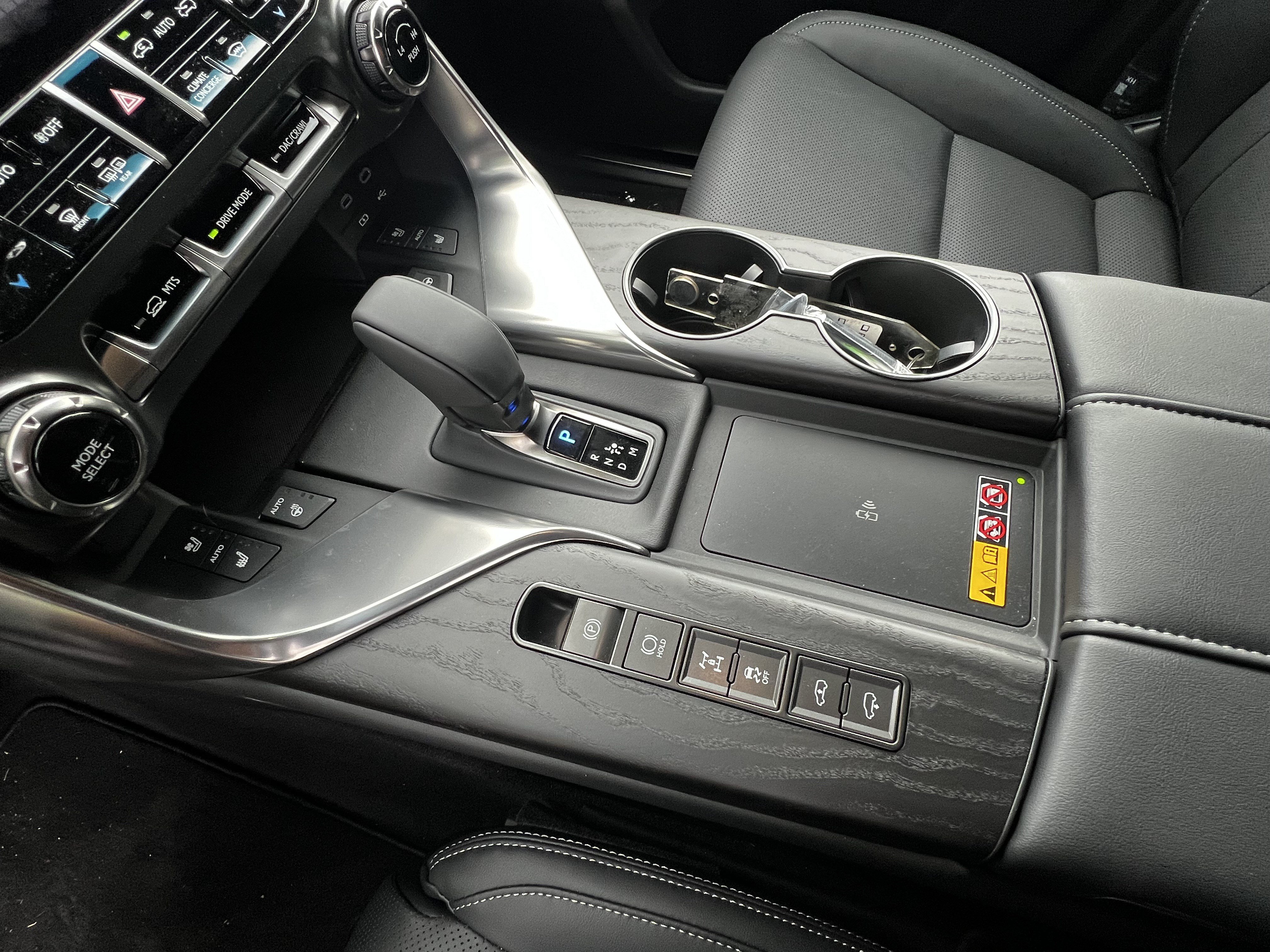 New 2026 Lexus LX 700h Luxury AWD/4WD image 19
