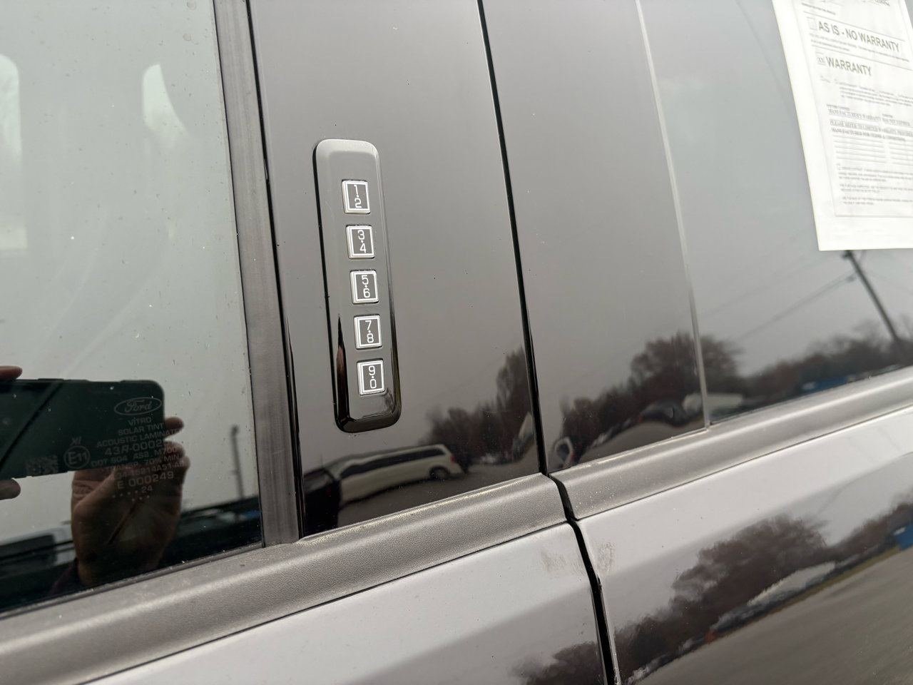 Used 2024 Ford F350 Lariat w/ Lariat Ultimate Package image 11