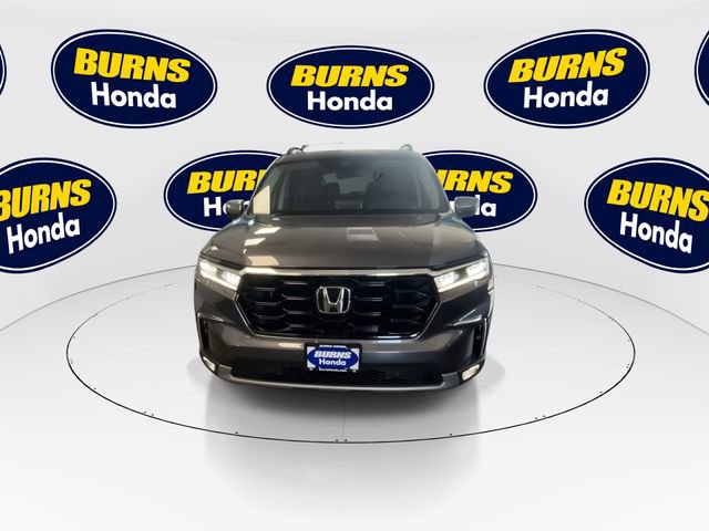 Certified 2025 Honda Pilot Elite image 3