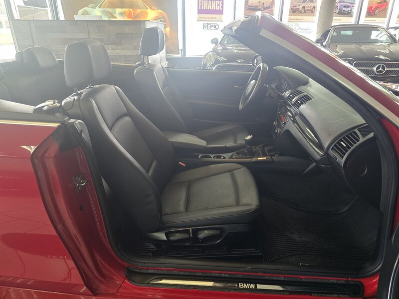 Used 2009 BMW 128i Convertible RWD image 13