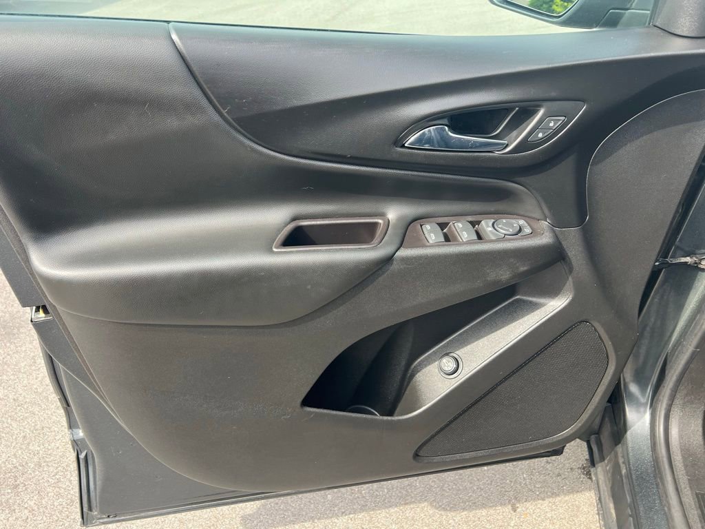 Used 2021 Chevrolet Equinox LT AWD/4WD image 17