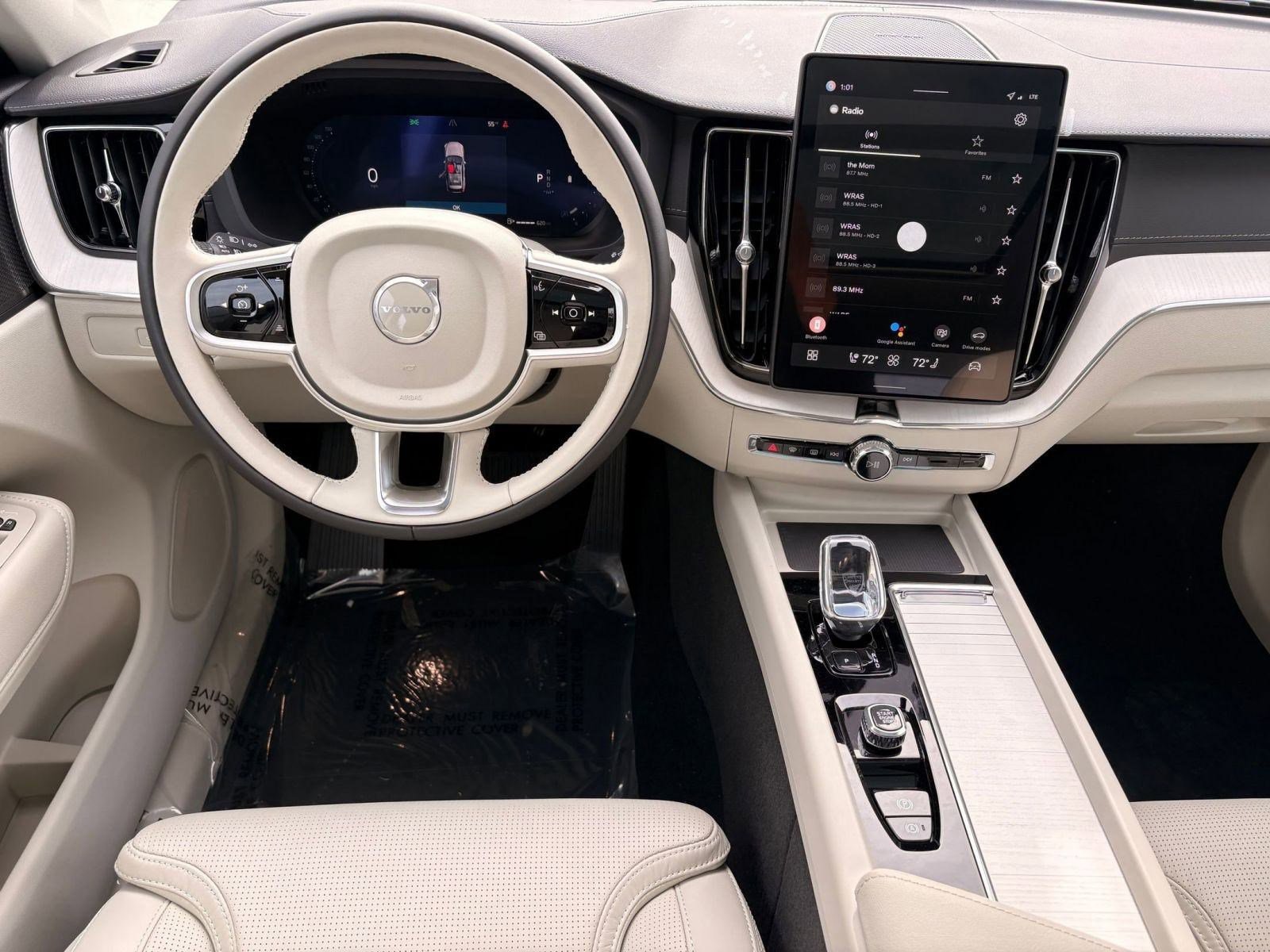 New 2026 Volvo XC60 B5 Ultra w/ Protection Package Premier image 22