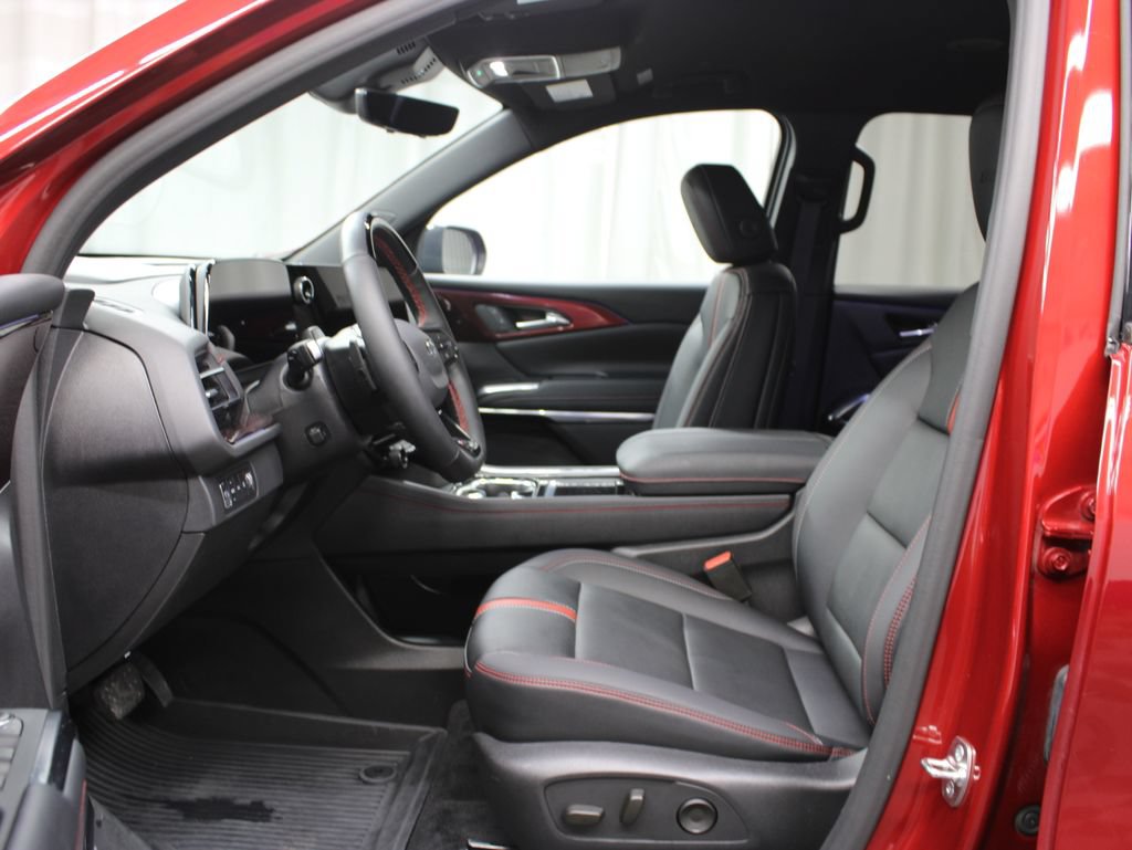 Used 2026 Chevrolet Traverse RS w/ LPO, Floor Liner Package AWD/4WD image 15