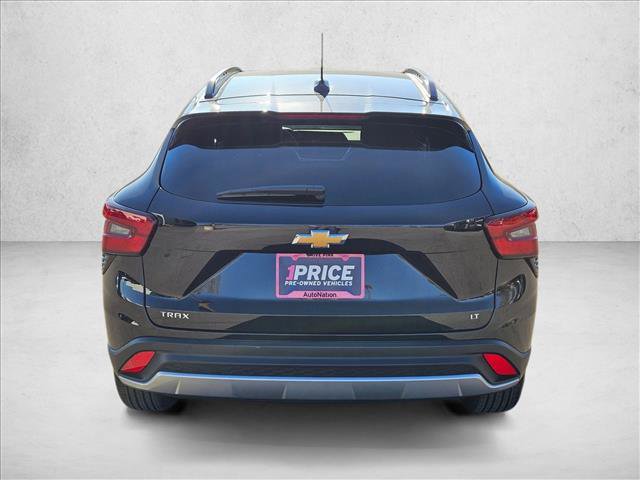 Used 2024 Chevrolet Trax LT w/ LT Convenience Package image 7