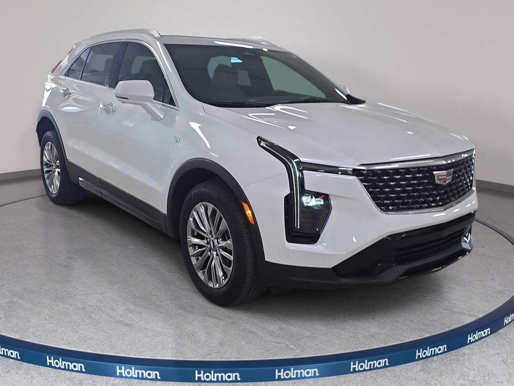 Used 2025 Cadillac XT4 Premium Luxury w/ Technology Package image 4