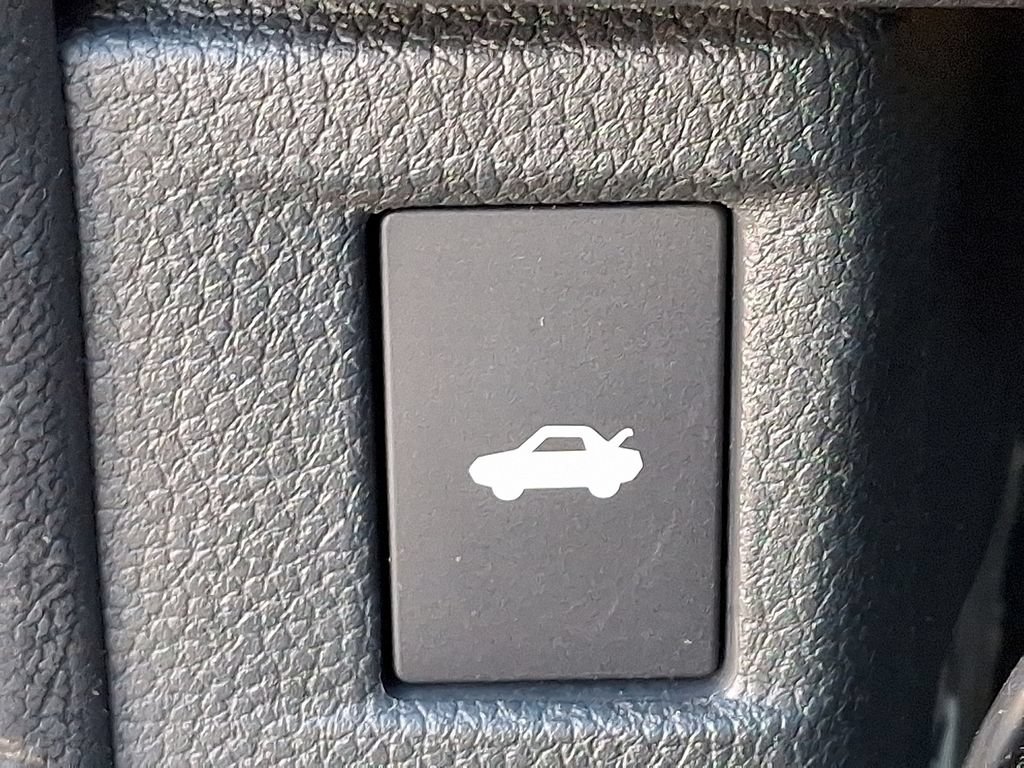 Certified 2023 Honda Accord EX image 29